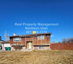 651 W 550 N in Clearfield, UT - Building Photo