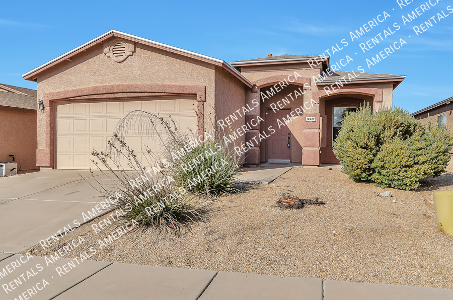 10039 E Rocky Vista Dr in Tucson, AZ - Building Photo