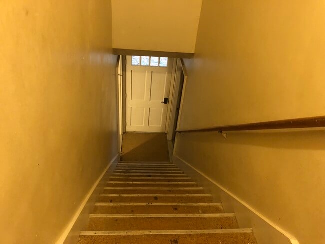 528 Kuethe Rd NE, Unit A