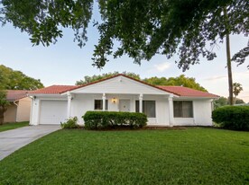 10849 Wheaton Ct in Orlando, FL - Building Photo
