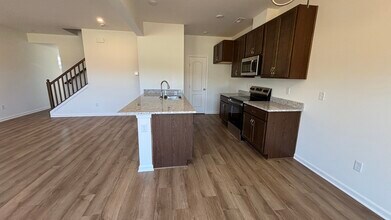 2063 Wildberry Way in Batavia, OH - Foto de edificio - Building Photo