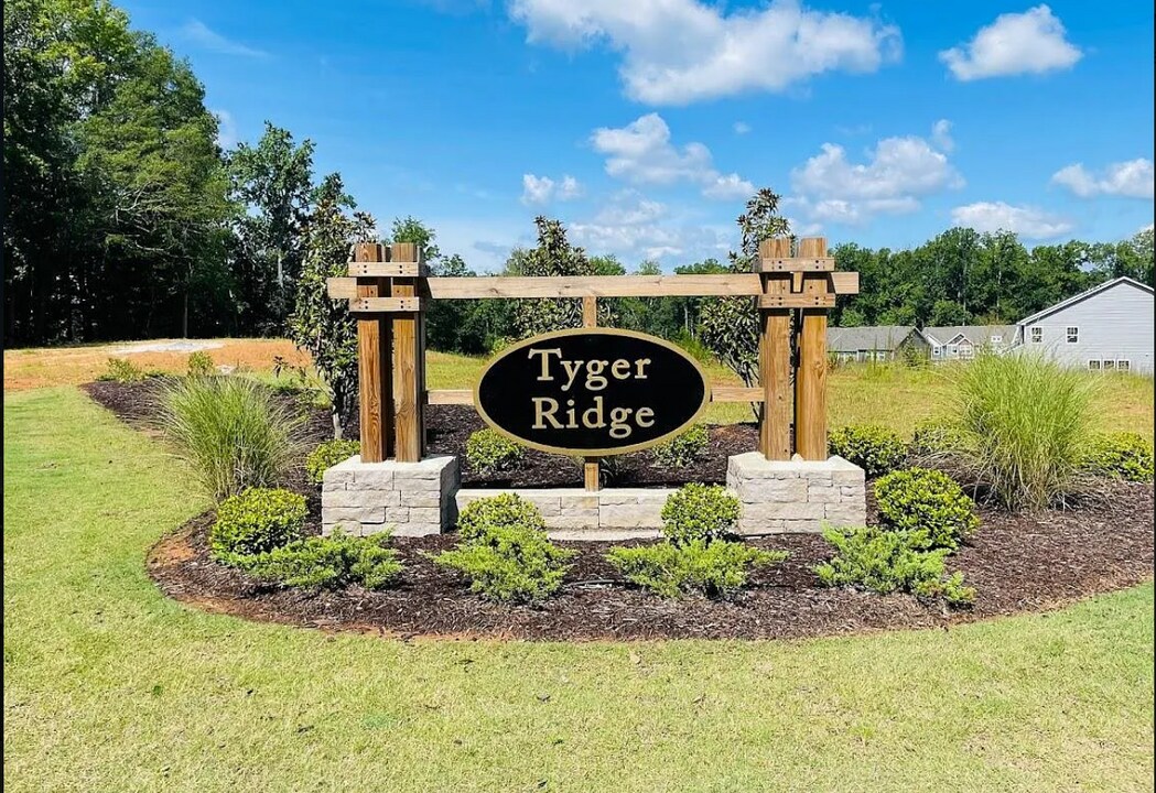1315 Maplesmith Wy in Moore, SC - Building Photo