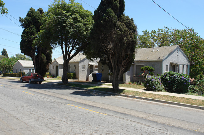 630 E Virginia Ter in Santa Paula, CA - Building Photo - Building Photo