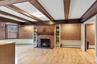 337 Beacon St, Unit 1## in Boston, MA - Building Photo - Building Photo