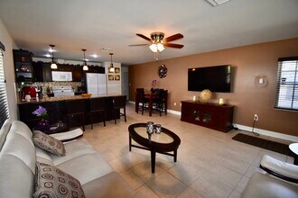 1473 NE 48th St in Pompano Beach, FL - Building Photo - Building Photo