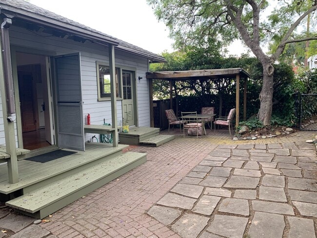 870 Clark Rd in Santa Barbara, CA - Building Photo - Building Photo