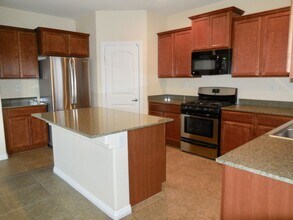 7868 Barntucket Ave in Las Vegas, NV - Building Photo - Building Photo