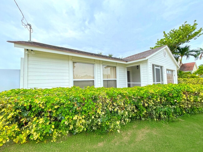 6358 Barbara St in Jupiter, FL - Building Photo - Building Photo