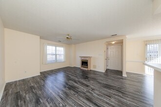 101 Queen Crescent Way in Williamsburg, VA - Building Photo - Building Photo