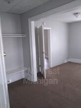 824 Nagold St NW in Grand Rapids, MI - Building Photo - Building Photo