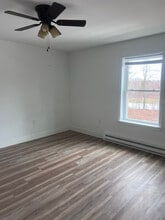 221 Emerson Mill Rd, Unit 4 in Hampden, ME - Building Photo - Building Photo