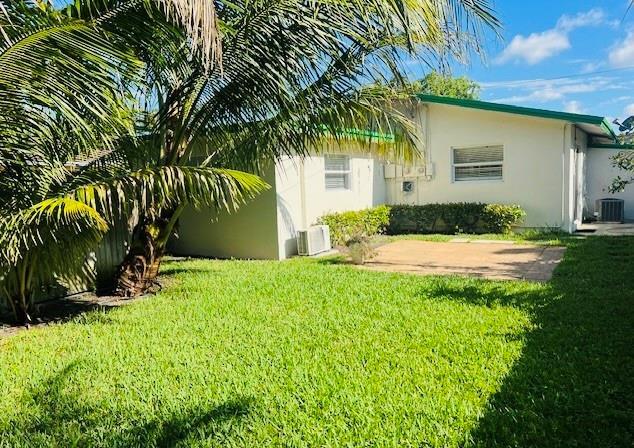 1212 NE 6th St in Pompano Beach, FL - Building Photo