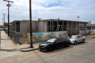 Heritage Gardens in Long Beach, CA - Foto de edificio - Building Photo