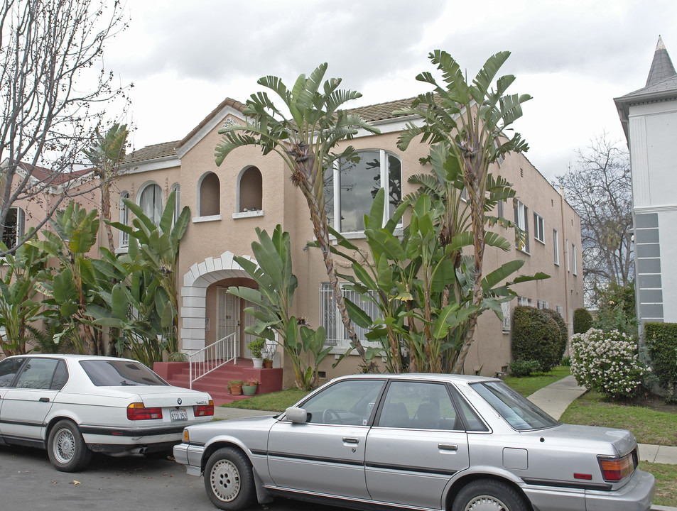 Quadruplex in Los Angeles, CA - Building Photo