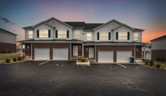 730 Village Creek Dr in Bowling Green, KY - Building Photo