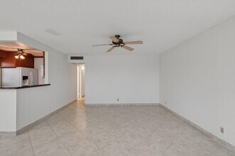 228 Brittany F in Delray Beach, FL - Building Photo - Building Photo