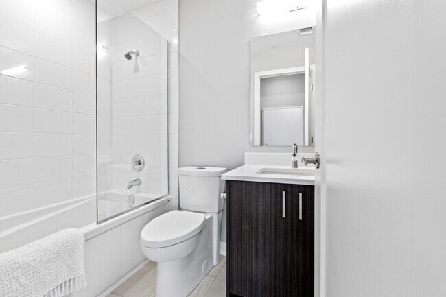 360 Deschâtelets Ave. in Ottawa, ON - Building Photo - Building Photo