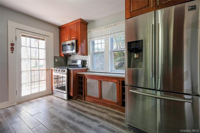 property at 440 Sixth Ave