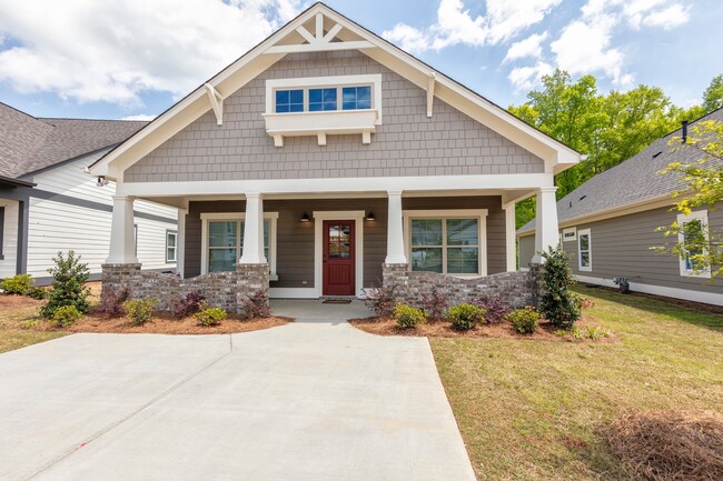 property at 1359 Creekside Gln