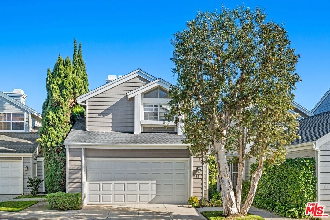 13082 Mindanao Way in Marina Del Rey, CA - Building Photo