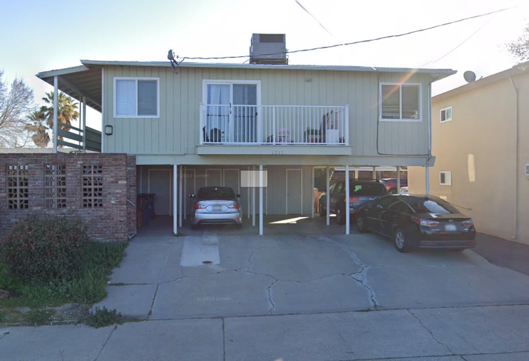 1211 A St in Antioch, CA - Building Photo