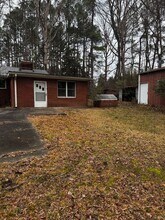 215 Clark Rd in Salisbury, NC - Building Photo - Building Photo