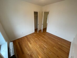 366 4th Ave-Unit -21 in Troy, NY - Building Photo - Building Photo