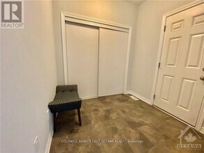 924 Whimbrel Way in Ottawa, ON - Building Photo - Building Photo