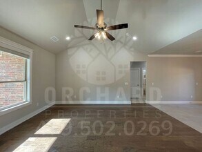 10 Lathrop Ln in Bella Vista, AR - Building Photo - Building Photo
