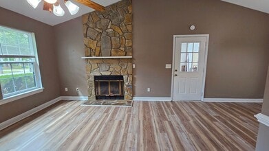 107 Spring Dr in Jacksonville, NC - Building Photo - Building Photo