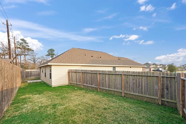 property at 8814 Doris Oaks Cir