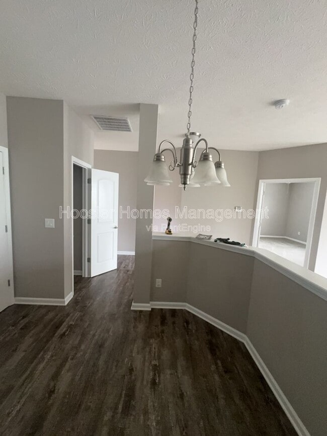 556 Dylan Dr in Avon, IN - Building Photo - Building Photo