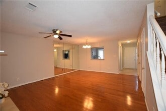 2125 Fairways Ct in Kennesaw, GA - Building Photo - Building Photo