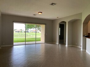 434 NW Sheffield Cir in Port St. Lucie, FL - Building Photo - Building Photo