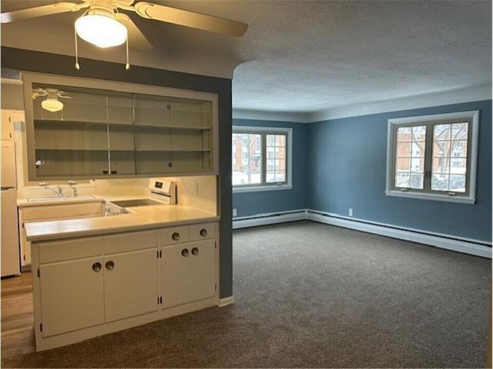 4445 Chowen Ave S in Minneapolis, MN - Building Photo