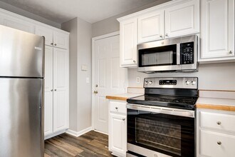 109 Edgewater Ct in Hendersonville, TN - Building Photo - Building Photo