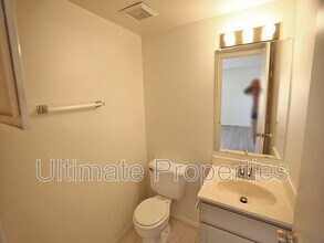 10009 N 66th Ln in Glendale, AZ - Building Photo - Building Photo