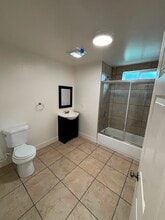 632 W 94th St in Los Angeles, CA - Building Photo - Building Photo