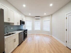 20 Winslow Rd in Brookline, MA - Building Photo - Building Photo