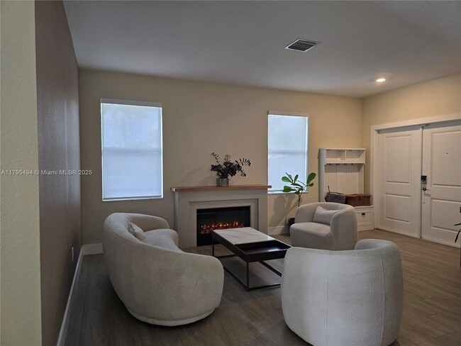 1437 SE 27th Terrace in Homestead, FL - Building Photo - Building Photo
