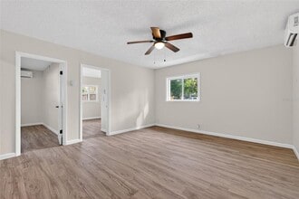 5136 68th St N in St. Petersburg, FL - Building Photo - Building Photo