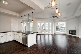 2005 Bluebonnet Ln in Austin, TX - Building Photo - Building Photo