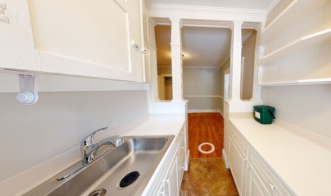 9 Gray Gdns E, Unit 6T in Cambridge, MA - Building Photo - Building Photo