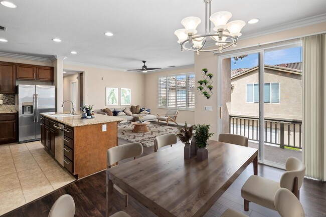 property at 1618 Moonbeam Ln
