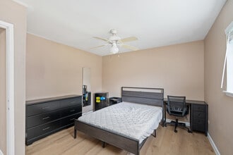 3384 P Ave in Plano, TX - Foto de edificio - Building Photo