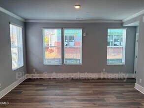 915 Ball Field Aly in Cary, NC - Building Photo - Building Photo