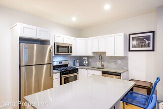 33 S 11th St in Philadelphia, PA - Building Photo - Building Photo