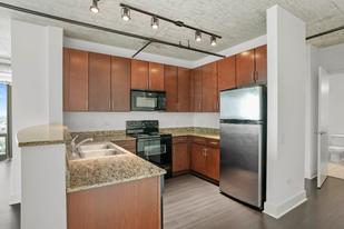 902 S Clark St in Chicago, IL - Building Photo
