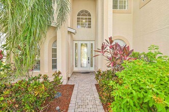 21668 Helmsdale Run in Estero, FL - Building Photo - Building Photo