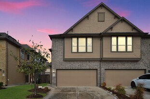 12235 Stellano Ln in Richmond, TX - Building Photo